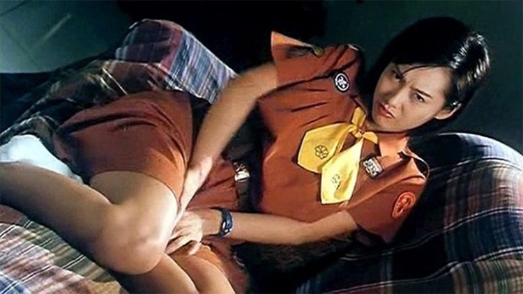 Thiên Thần Sa Đọa 2: Thích Đồng Phục - Raped by an Angel 2: The Uniform Fan (1998)